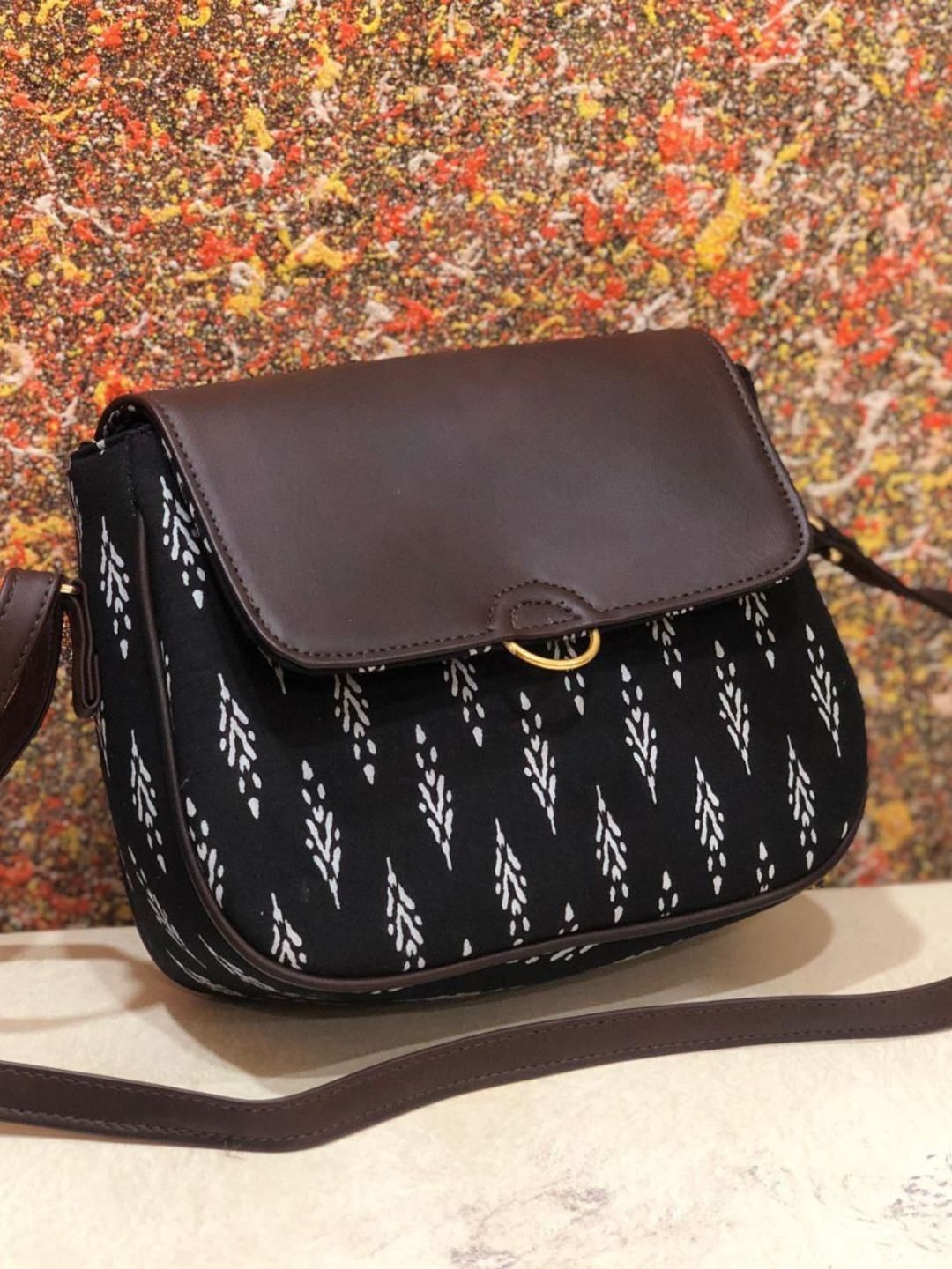 Black-Coloured polyester prints Quirky Sling Bag-40923
