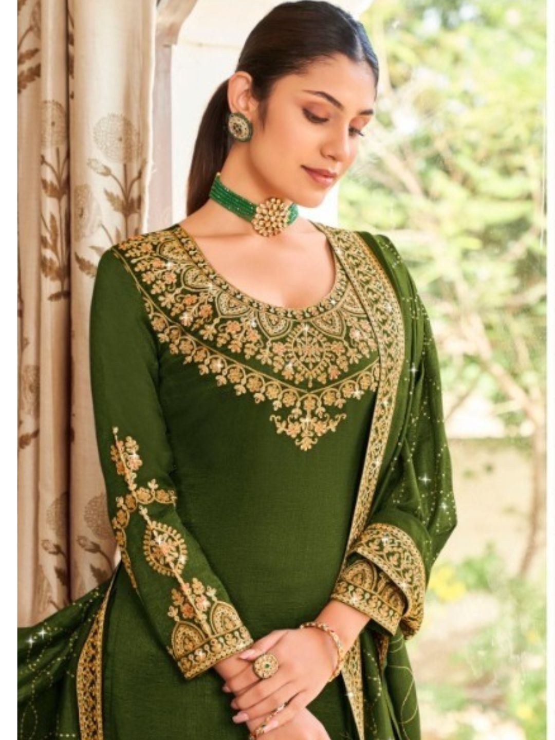 Embroidered Vichitra Festive Straight Salwar Kameez in Green