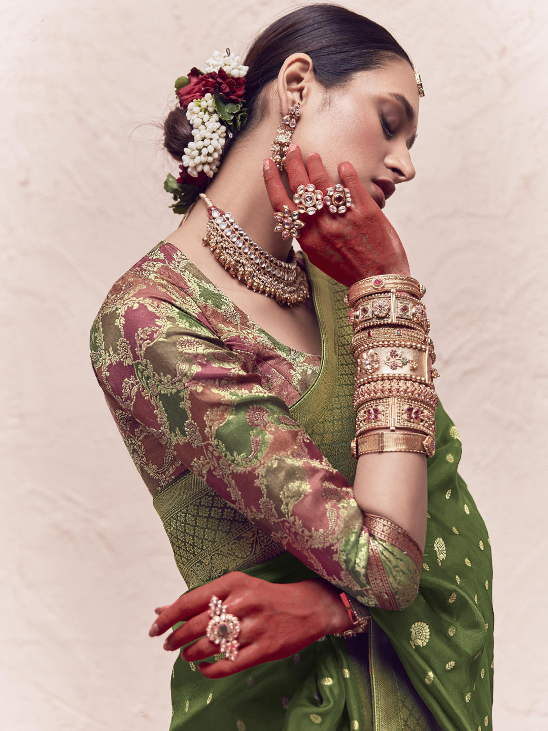 Heavy Viewing Designer Pure Crepe Dola Silk Bridal Traditional Saree In Green-81358