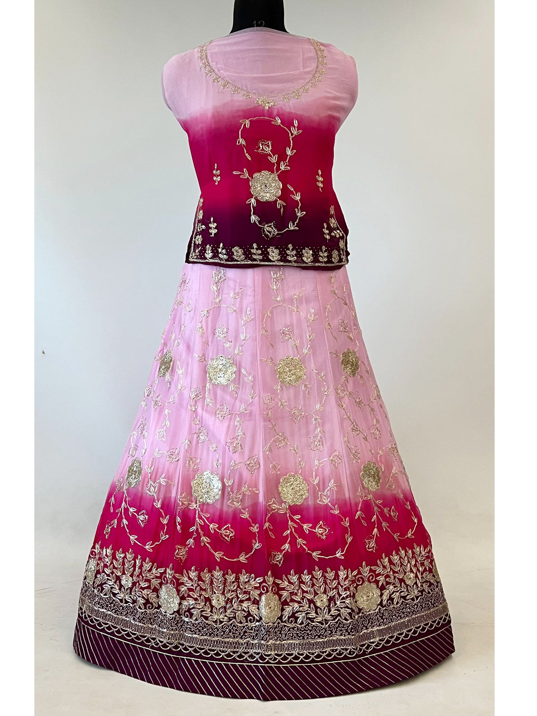 10 Kali Humrahi Pure Receiption Wedding Rajputi Poshak with Chanderi Work-91444 (Copy)