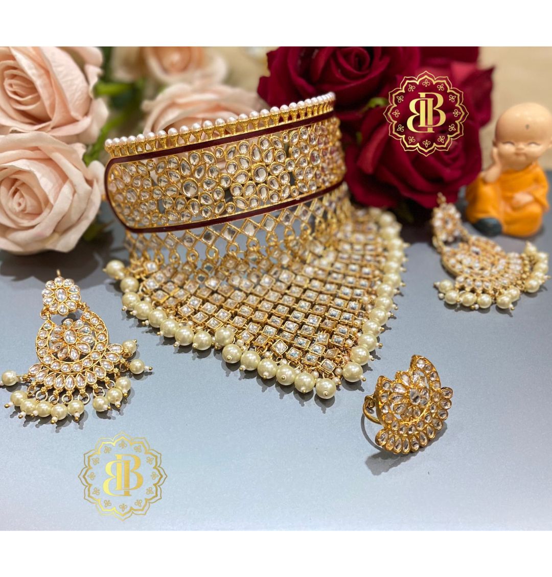 Gold hot sale rajputi jewellery