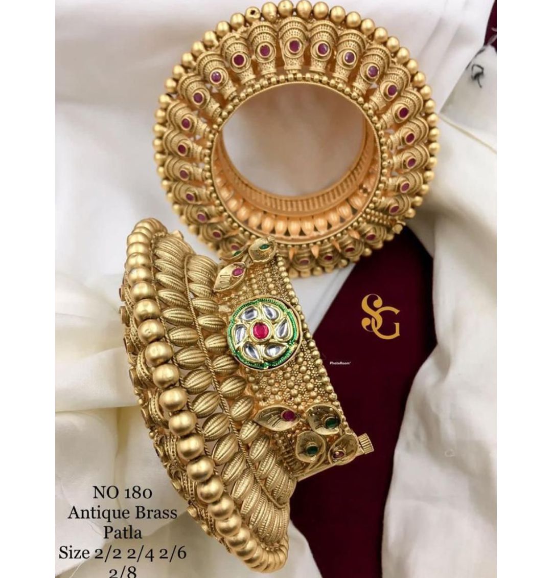 Antique Designer Premium Quality Brass High Gold Openable Bangles Set-81407