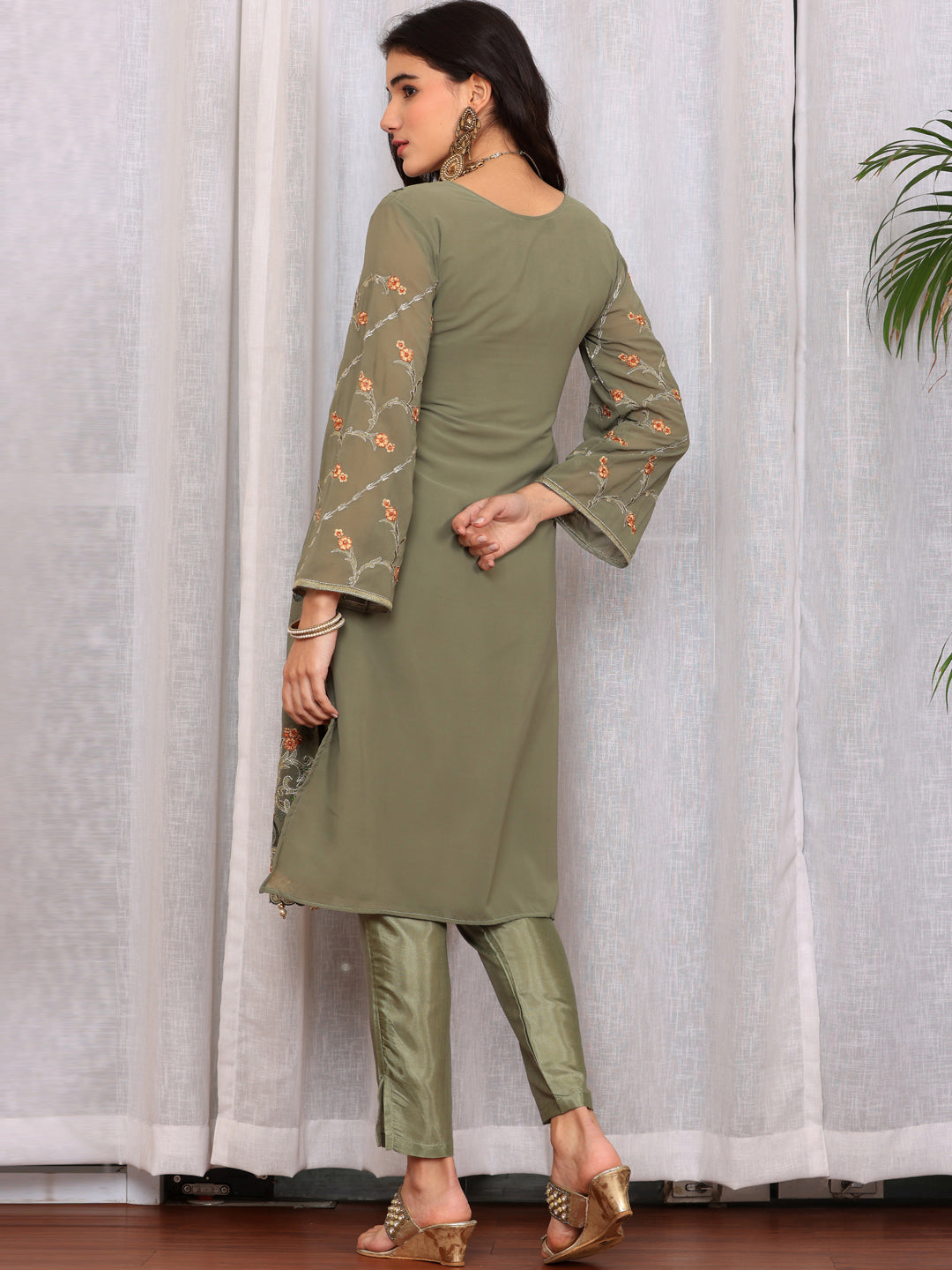 Resham Zari Georgette India Suit in Pink & Dupatta Set-750039