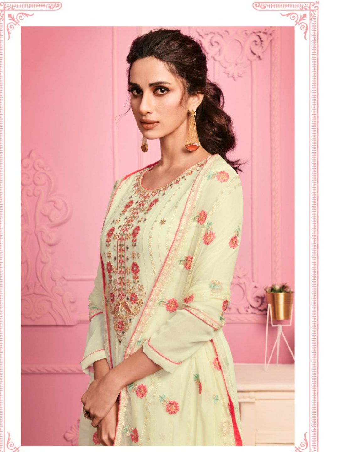 Thread Georgette Reception Salwar Kameez in Light Yellow