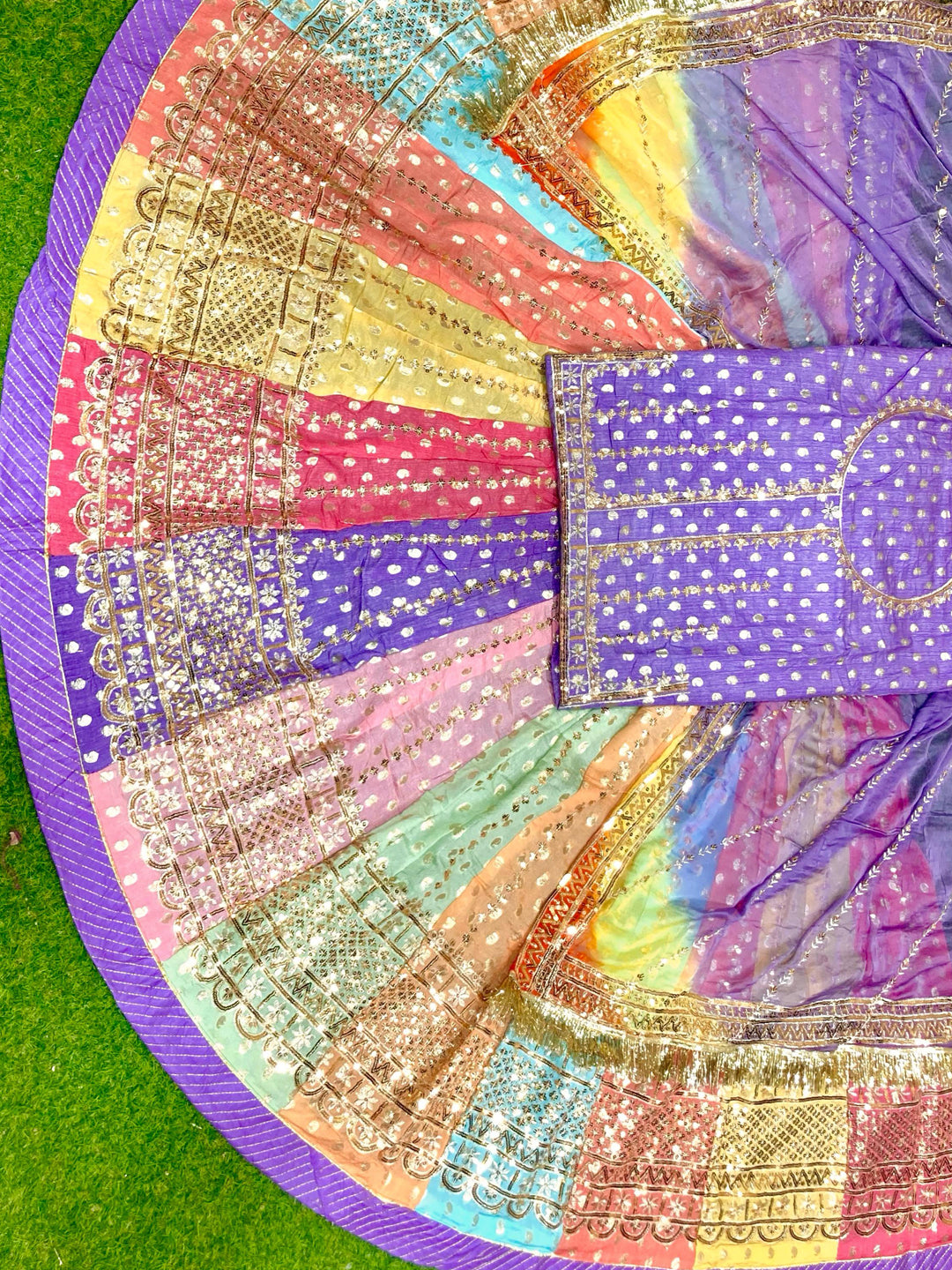 32 Kali Multicolor Banarsi Premium quality Rajputi Poshak-91307