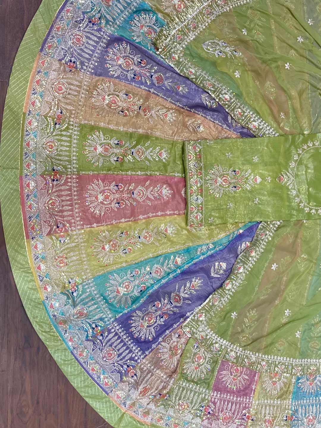 Gold Crush 4 Meter Flare Premium quality Bridal Rajputi Poshak In green color-91609