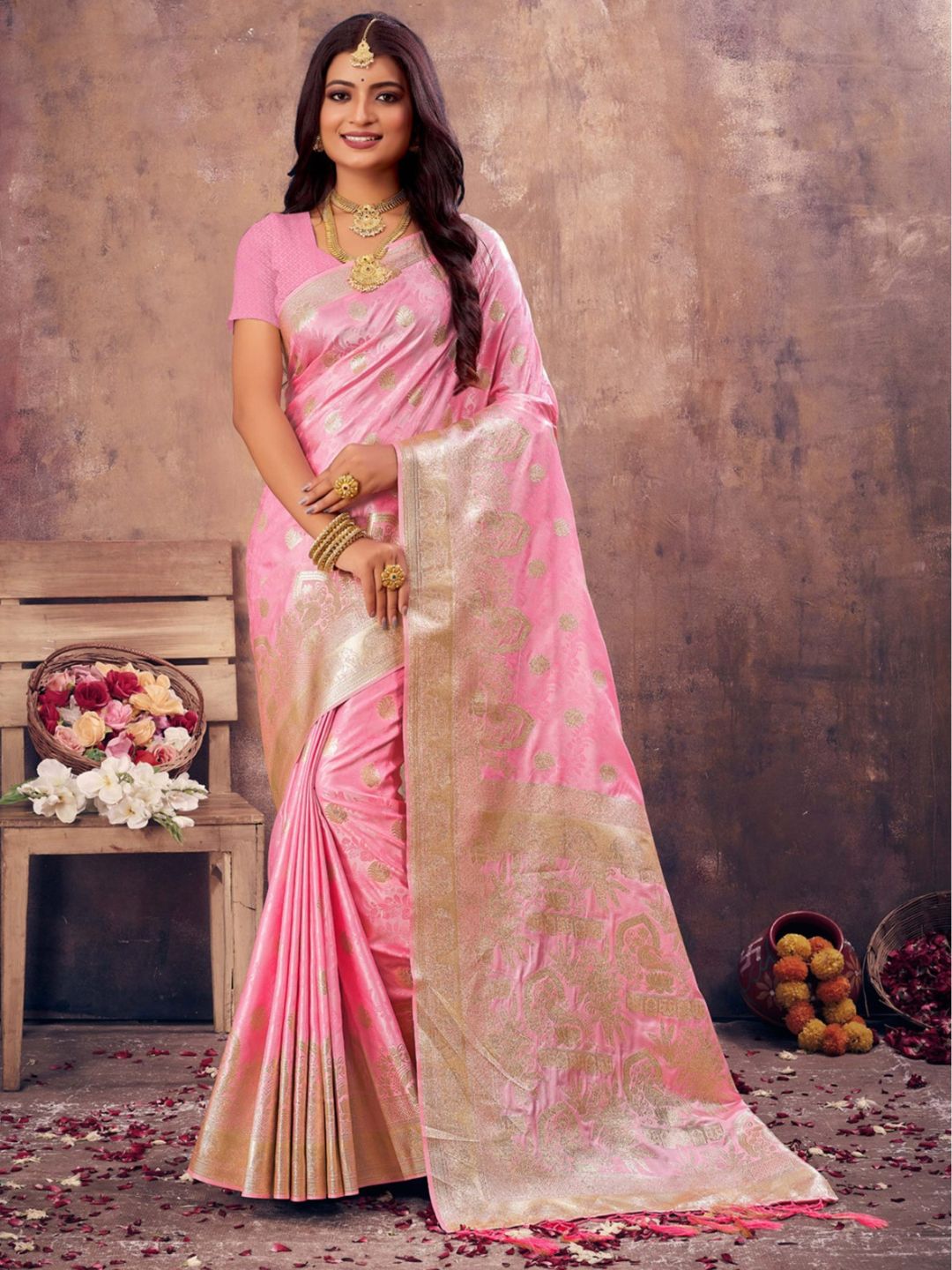 Weaving Banarasi Silk Saree In Pink Color