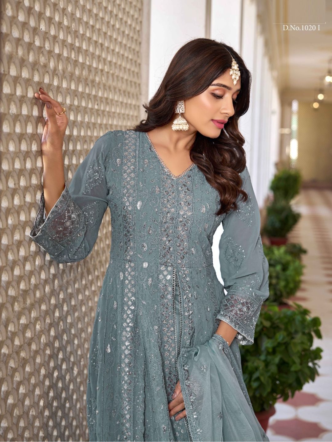Georgette Embroidered Bollywood Salwar Kameez in Grey with Stone work-81987