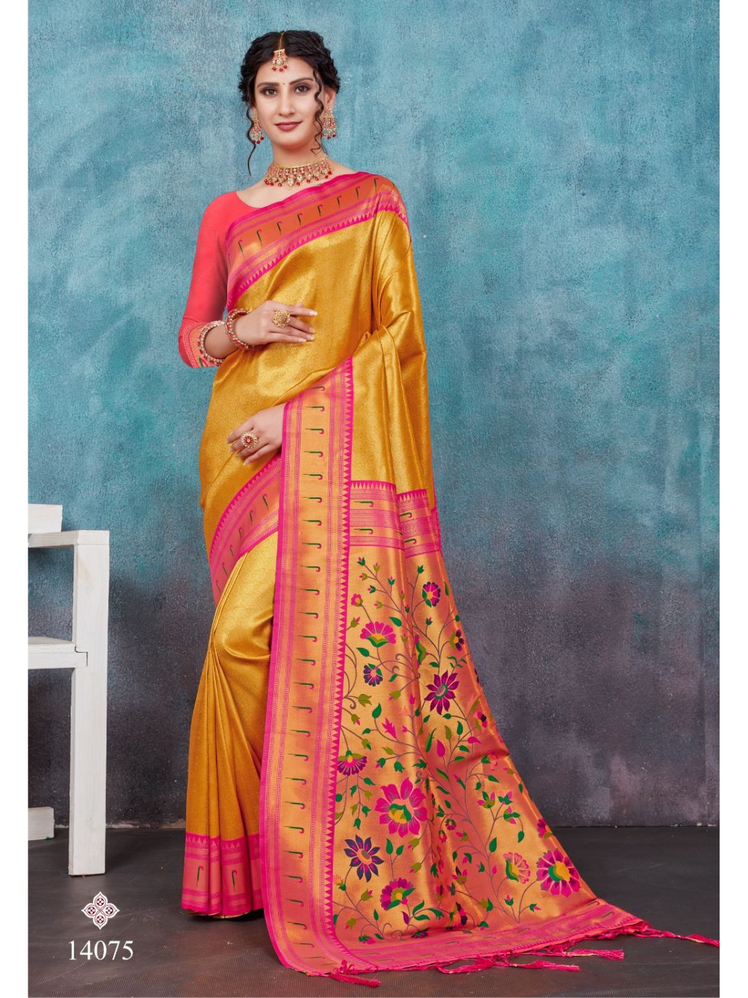 Weaving Paithani Silk Saree In Yellow Color-81052