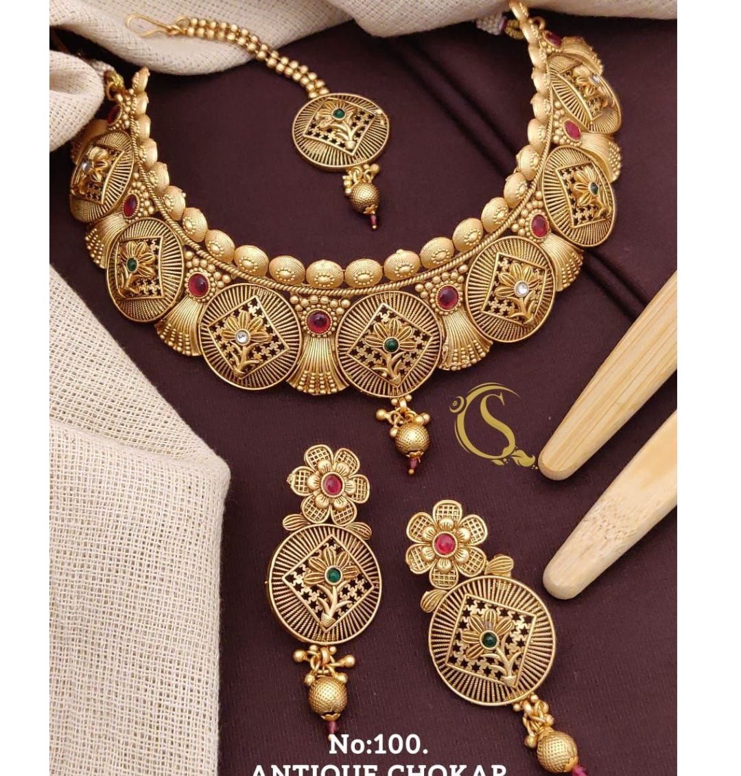 Women High Quility Gold Brass Rajwadi Choker Jewellery Set-81468