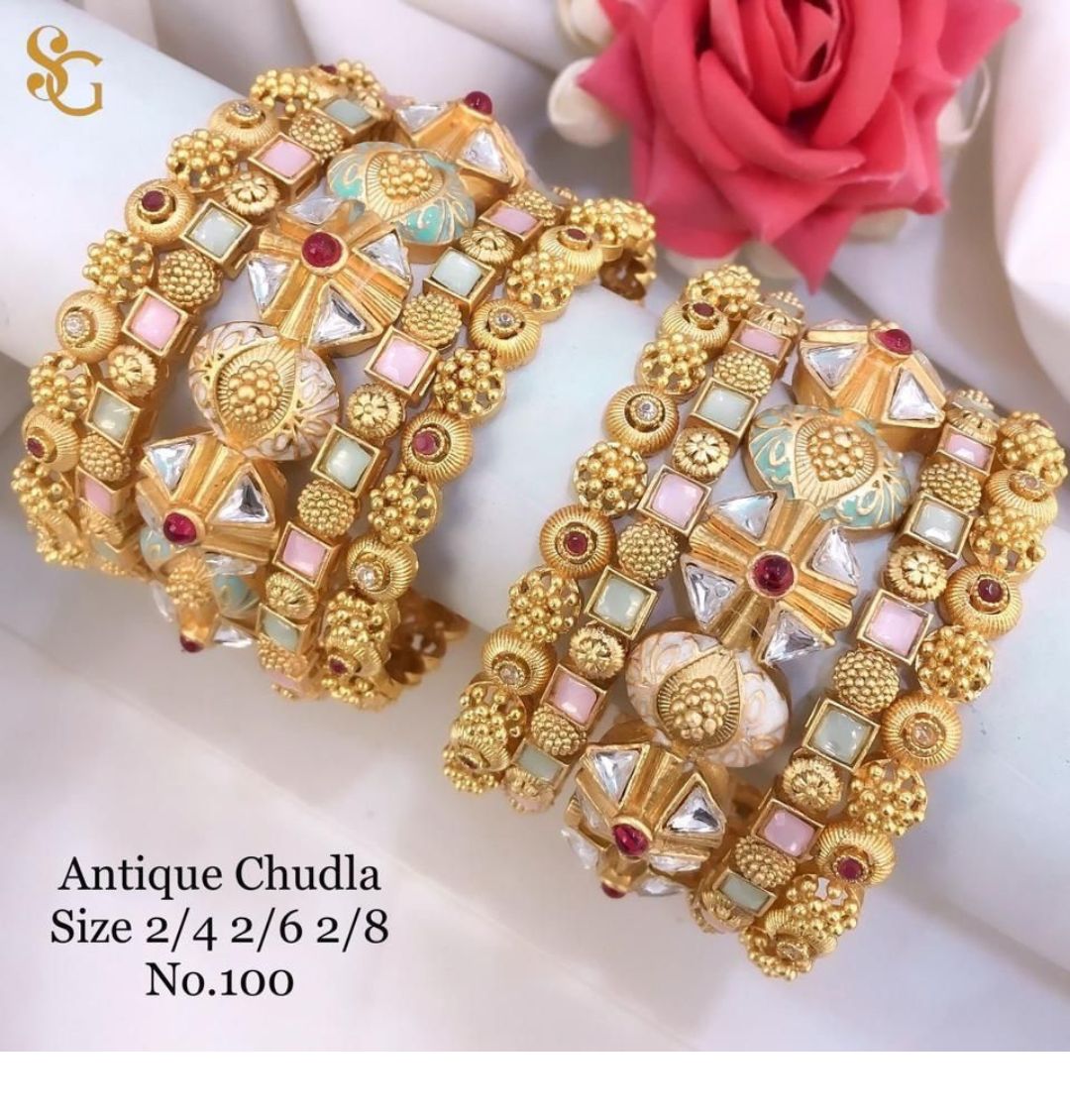 Antique Designer Premium Quality Brass High Gold Chudla/Bangles Set-81267