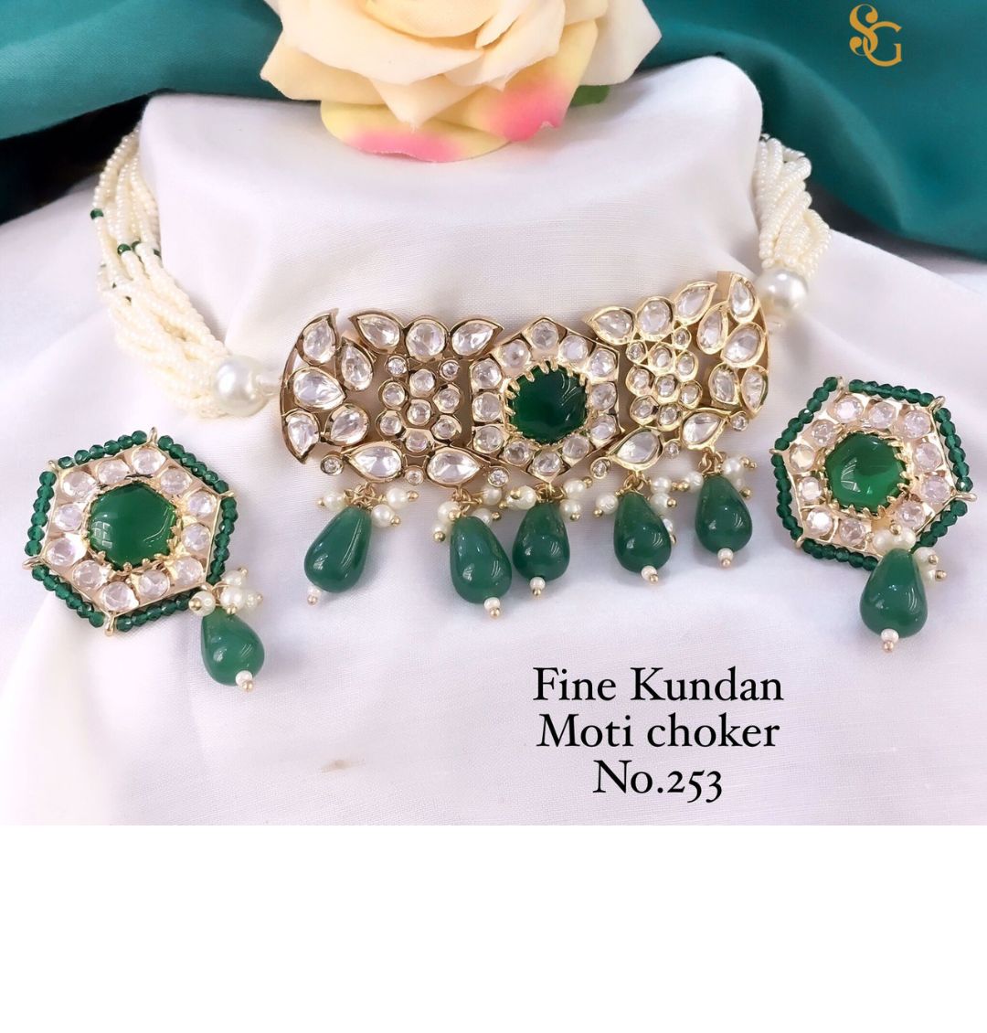 Women High Quality Moti Kundan Choker Jewellery Set-81442