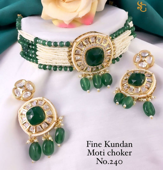 Women High Quality Moti Kundan Choker Jewellery Set-81443