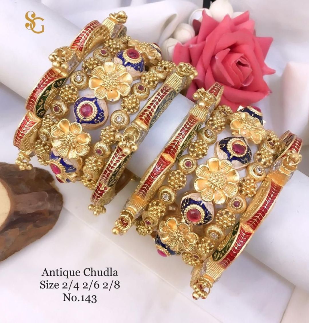 Antique Designer Premium Quality Brass High Gold Chudla/Bangles Set-81276