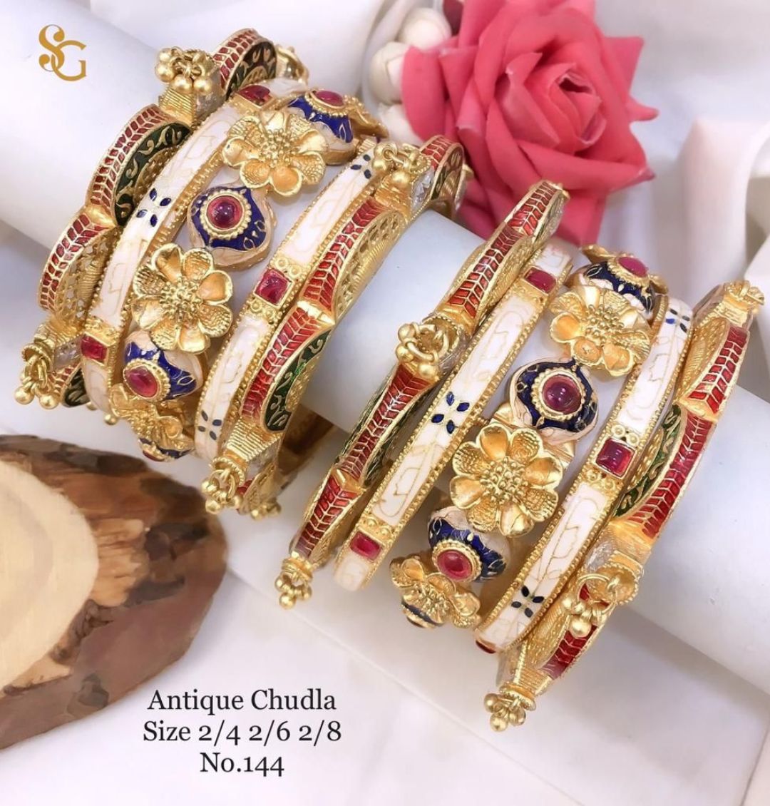 Antique Designer Premium Quality Brass High Gold Chudla/Bangles Set-81279