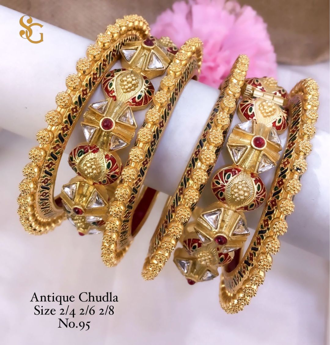 Antique Designer Premium Quality Brass High Gold Chudla/Bangles Set-81289