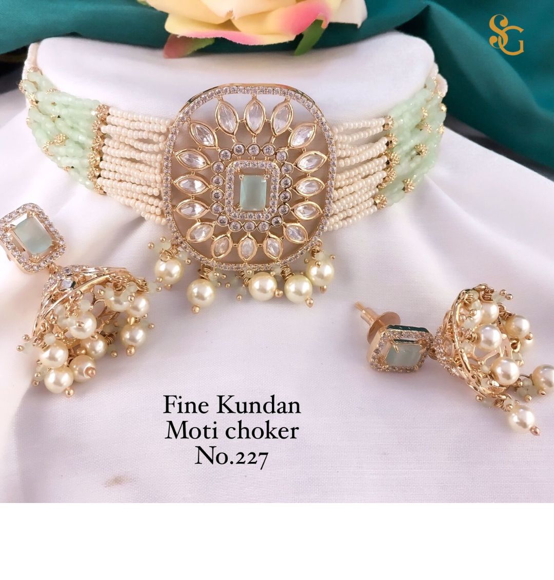 Women High Quality Moti Kundan Choker Jewellery Set-81426