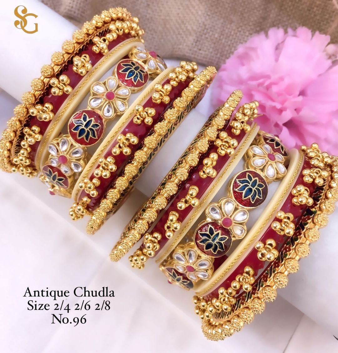 Antique Designer Premium Quality Brass High Gold Chudla/Bangles Set-81296