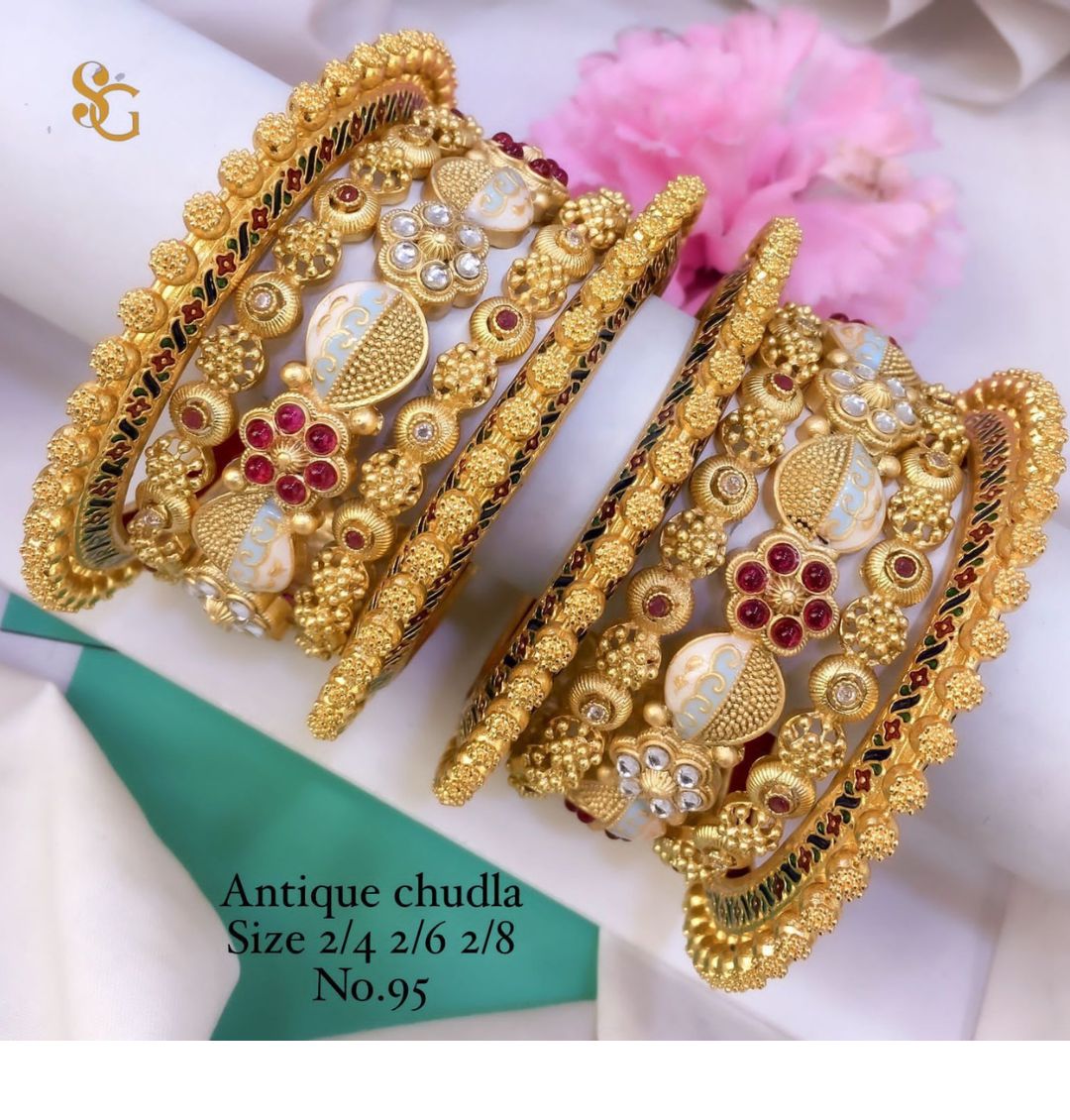 Antique Designer Premium Quality Brass High Gold Chudla/Bangles Set-81306