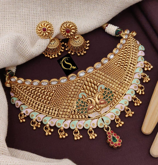 Women High Quility Gold Brass Rajwadi Choker Jewellery Set-81461