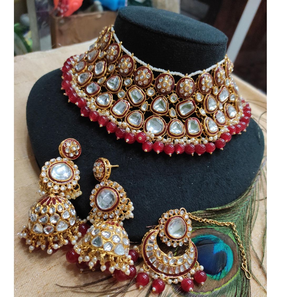 High Quality Kundan Pearl Studded Bridal Necklace Set-301074