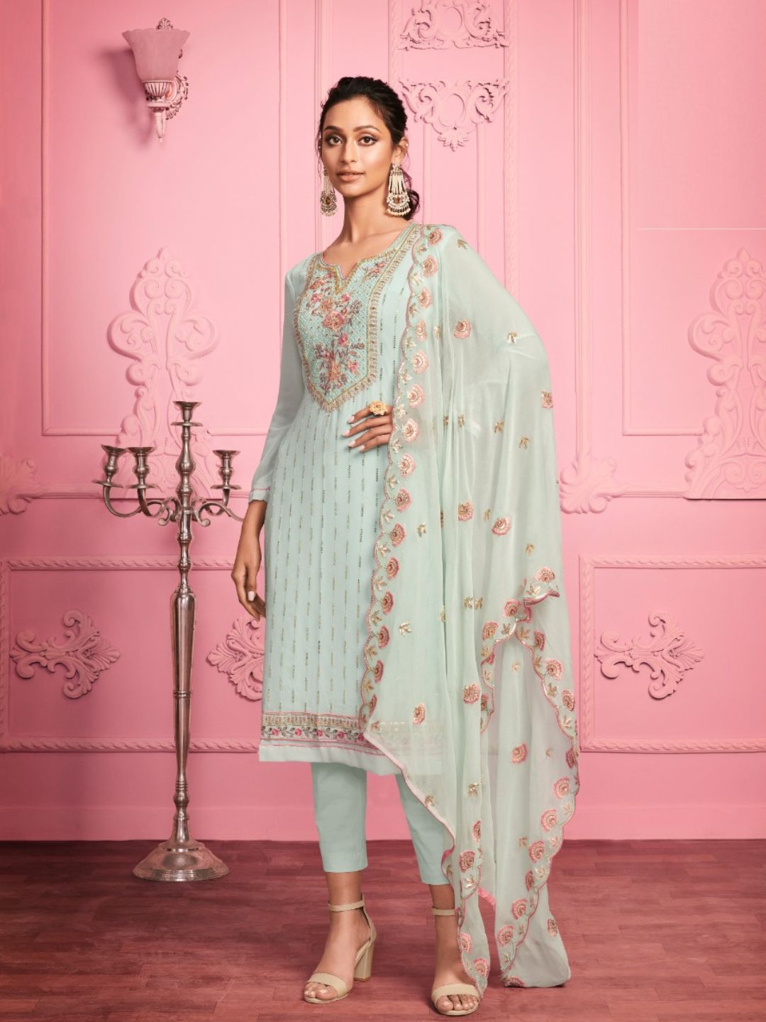 Thread Georgette Reception Salwar Kameez in Light Green