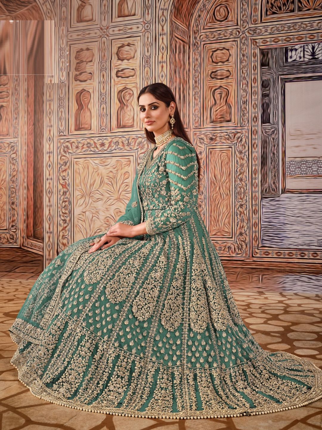 Embroidered Net Bollywood Floor Length Salwar Kameez in Green