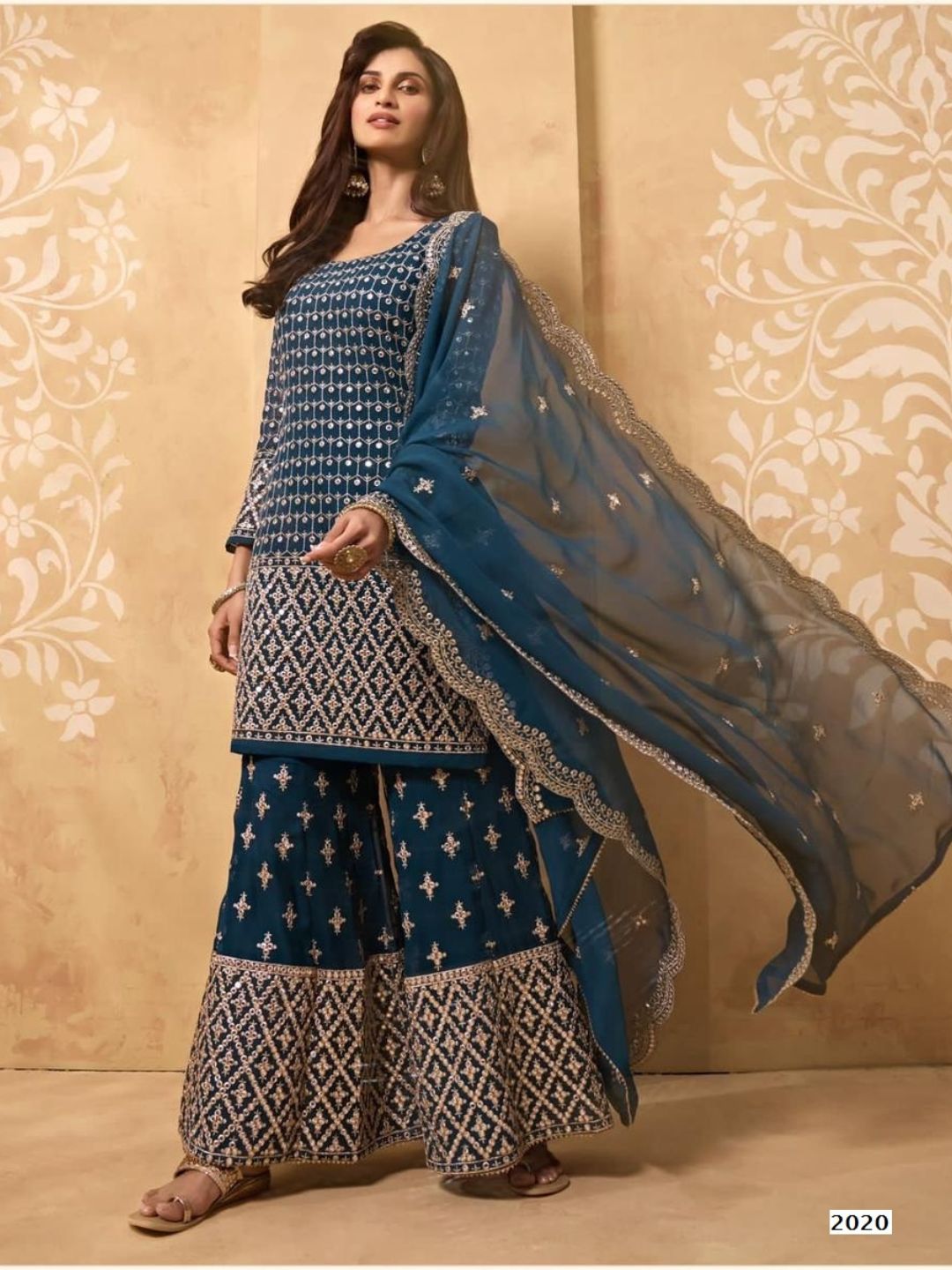 Embroidered Georgette Salwar Kameez in Blue