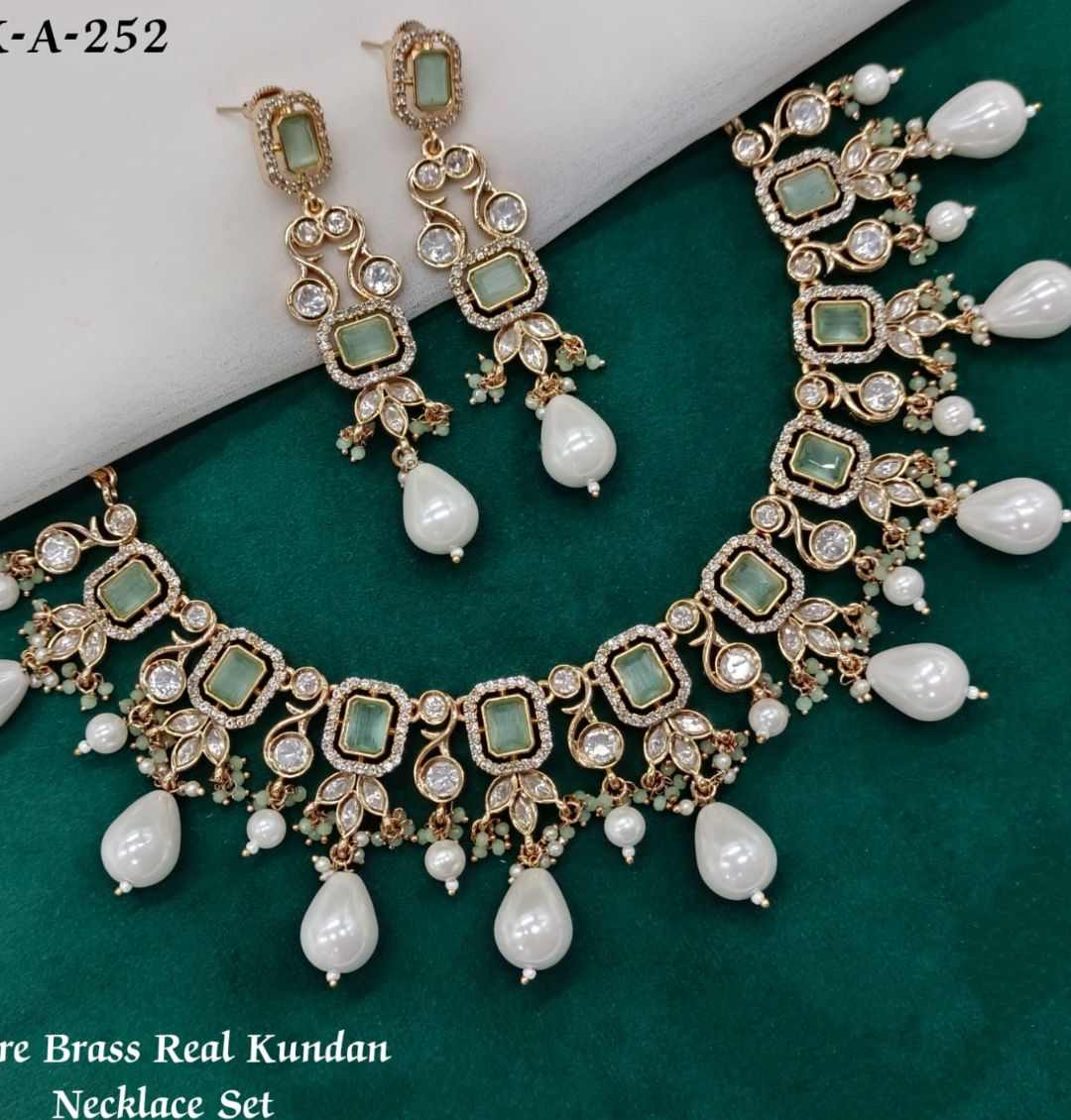 Kundan Pure Brass Necklace Set-301069