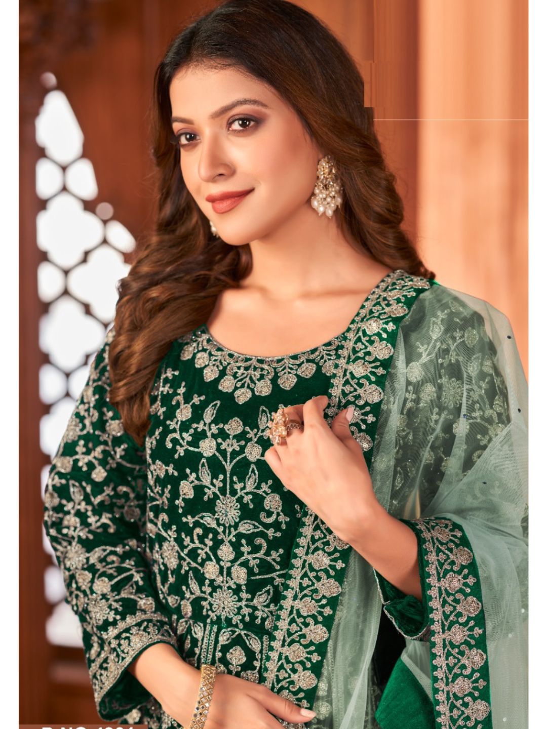 Zari Velvet Party Wear floor length Salwar Kameez In Green