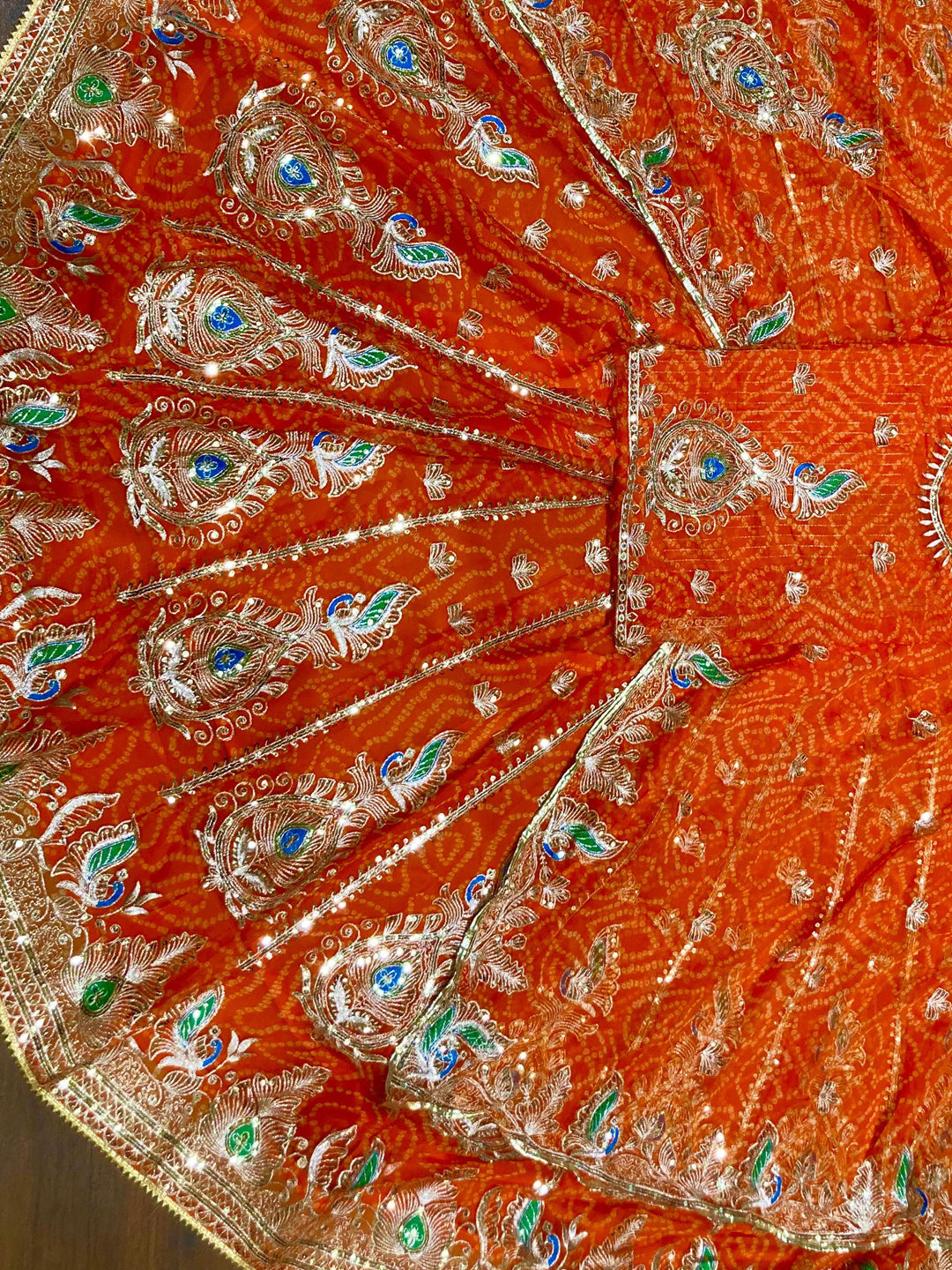 Georgette Chunri Vintage Rajputi Poshak: Traditional Wedding 5 meter Flare Gher Lehenga with Gotta Work -91550