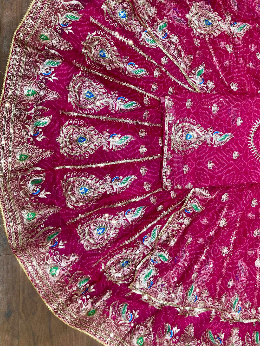 Georgette Chunri Vintage Rajputi Poshak: Traditional Wedding 5 meter Flare Gher Lehenga with Gotta Work -91552