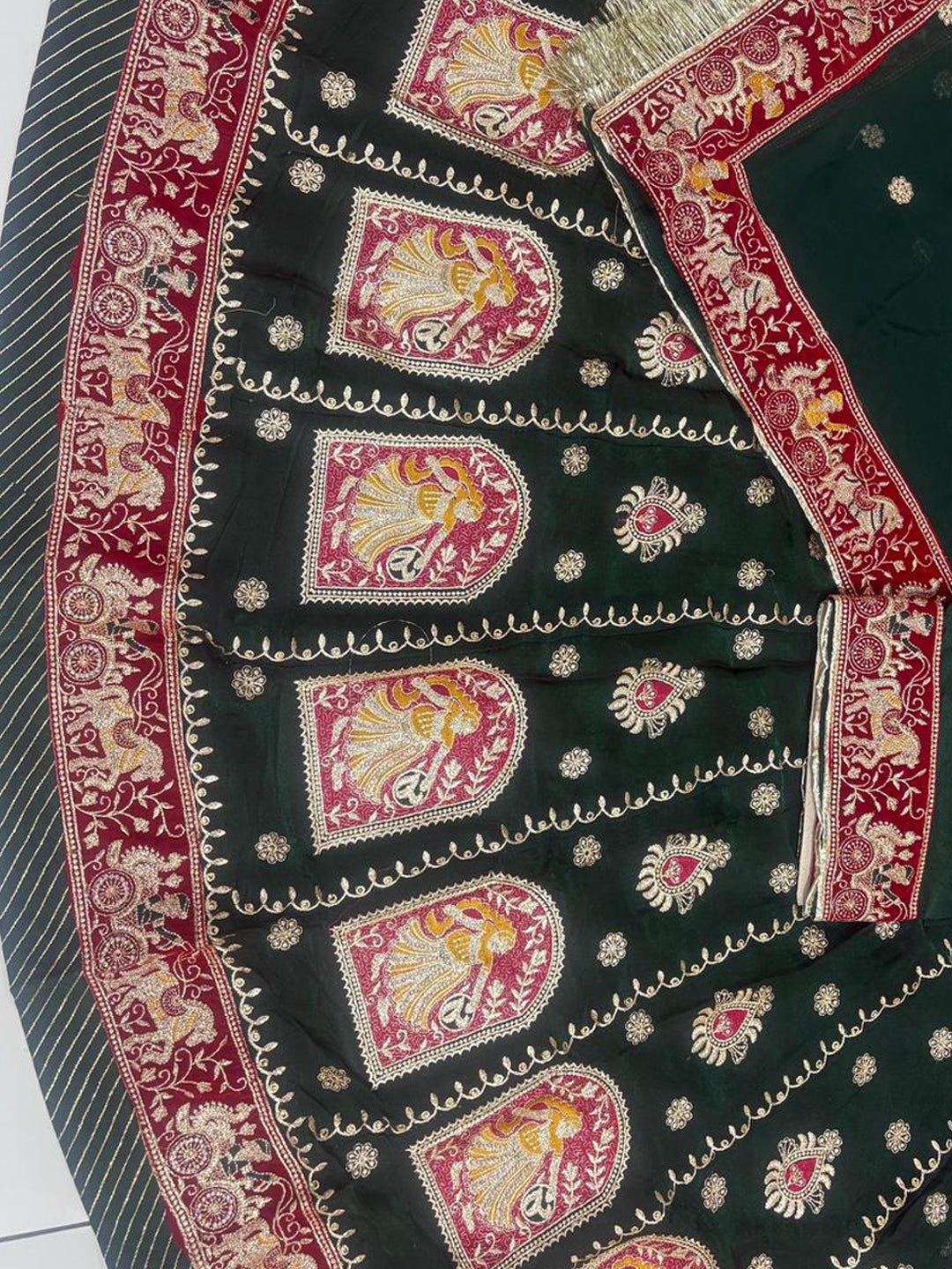 Green Premium Vintage Gorgette Rajputi Poshak – 4 Meter Flare Wedding Wear for Women-91938