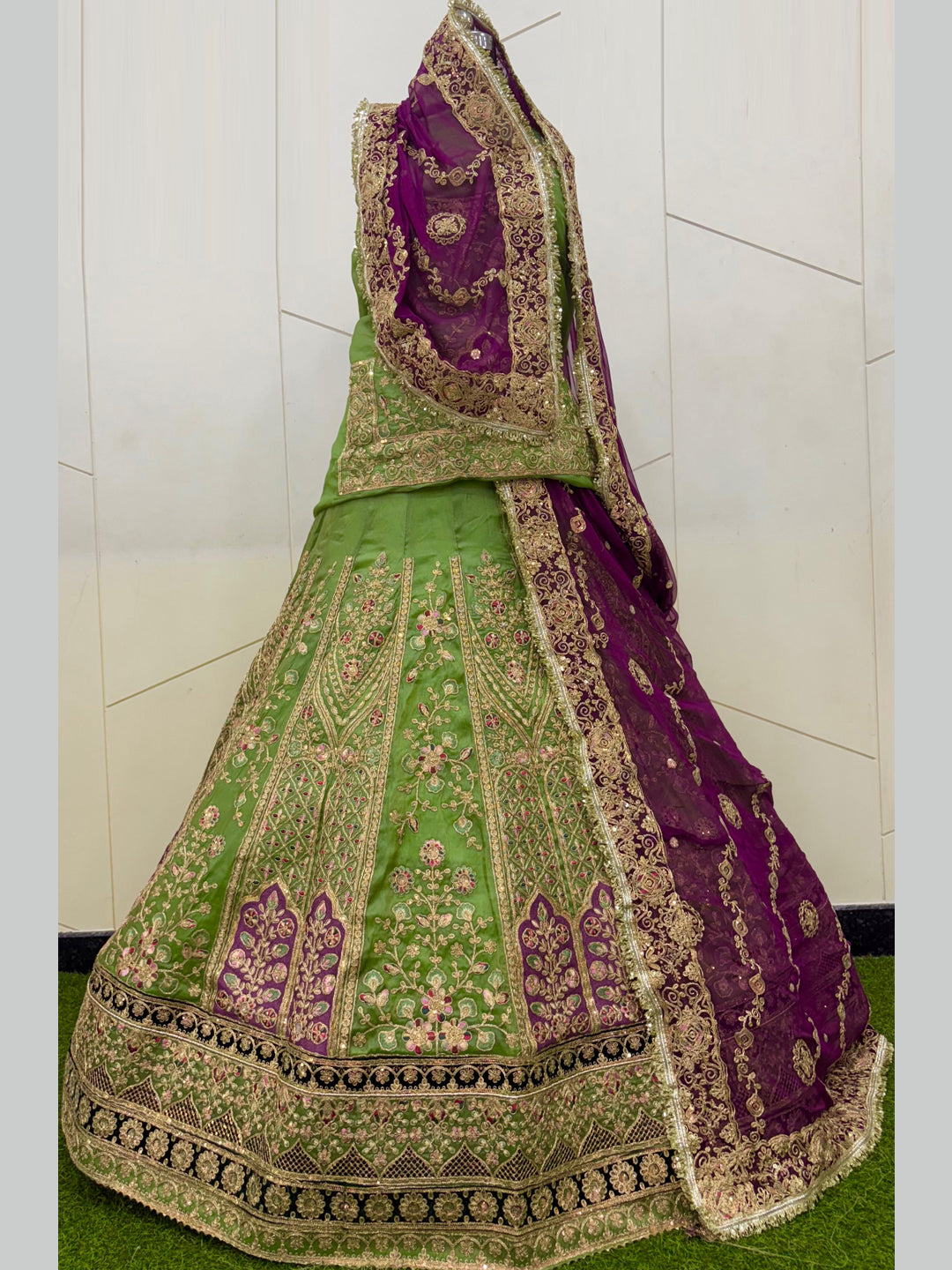 Royal Contrast Viscous Rajputi Poshak Set with Grand 5 Meter Volume Flare-91975